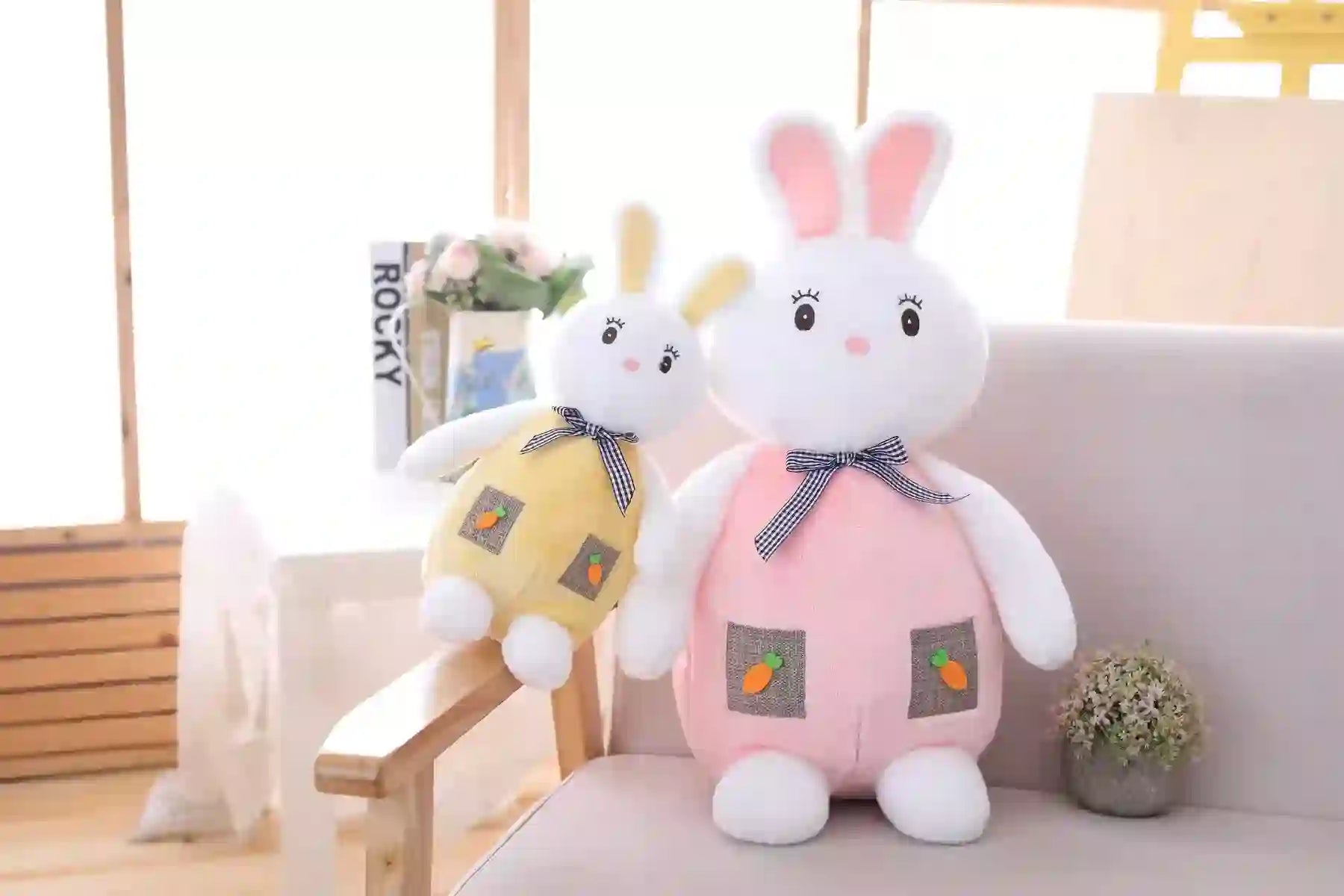 CustomPlushMaker sells new cute plush rabbit throw pillow dolls wholesale:Cute Plush Rabbit