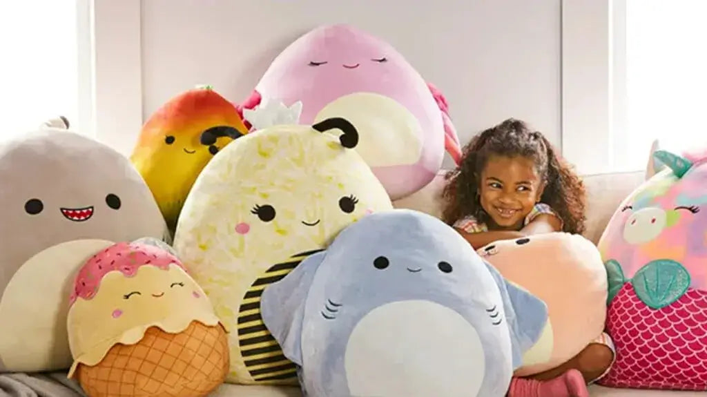 子供とぬいぐるみ