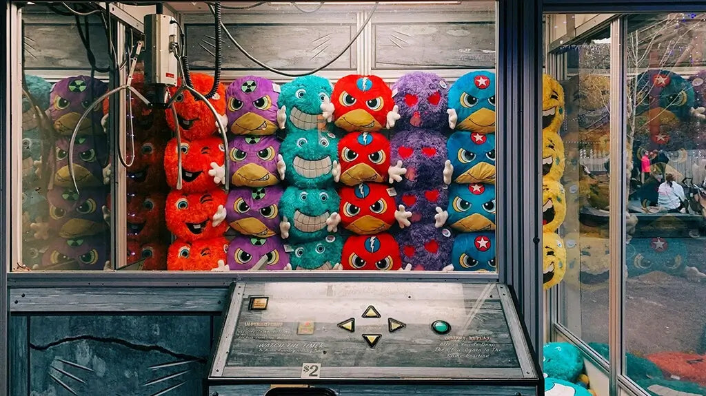 Блакитна машина для лову ляльок