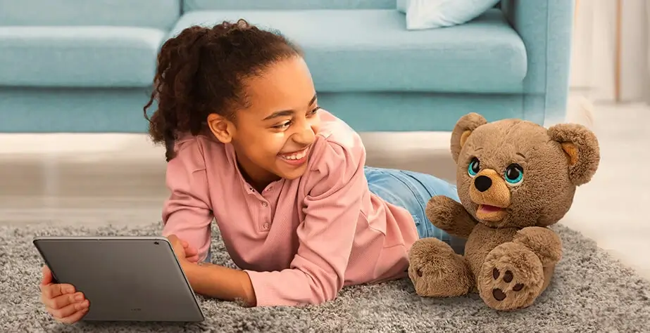 AI-powered plush teddy bears learn with children.