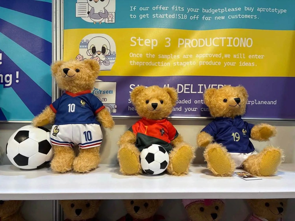We exhibited our plush toys at the Global Sources trade show in Hong Kong.
