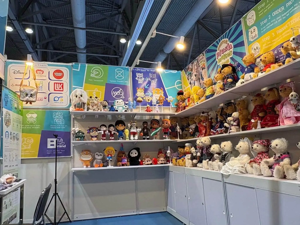 We exhibited our plush toys at the Global Sources trade show in Hong Kong.