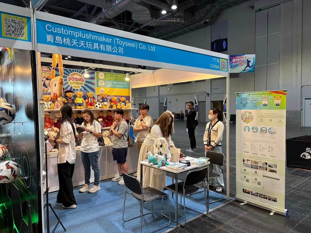 At the Global Sources trade show in Hong Kong, our sales manager is introducing our plush toys to a customer.