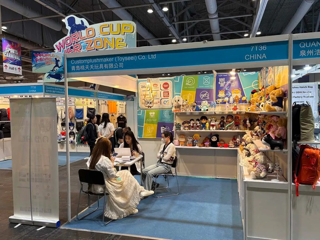 At the Global Sources trade show in Hong Kong, our sales manager is introducing our plush toys to a customer.